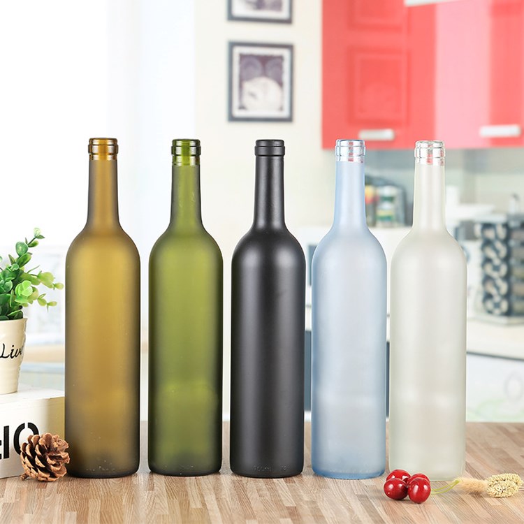 factory price 500ml 750ml empty Bordeaux shape glass wine bottles with cork