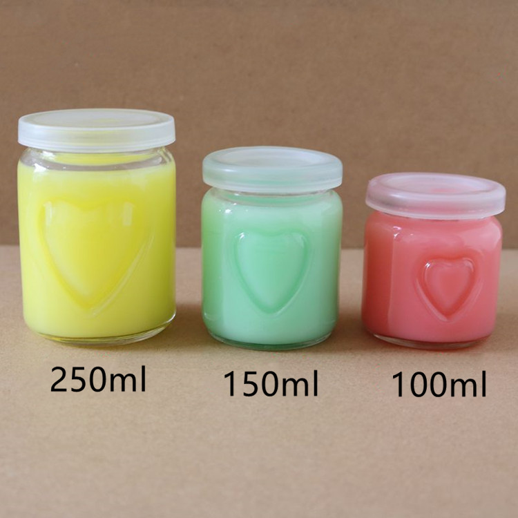 cheap 100ml 150ml 250ml heart shape glass pudding jar with plastic cap