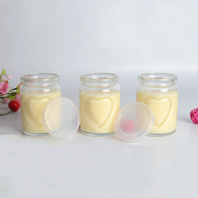 cheap 100ml 150ml 250ml heart shape glass pudding jar with plastic cap