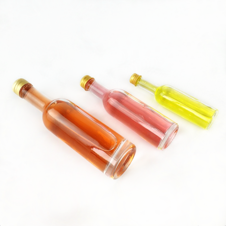 small empty 50ml 100ml 150ml glass liquor bottle with screw cap wholesale