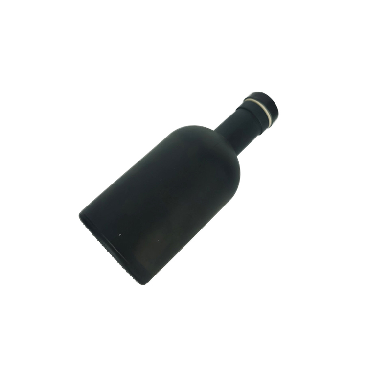 Matte black painted glass Vodka wine bottle for drinks with cork and customized labels 200ml 375ml 500ml 750ml