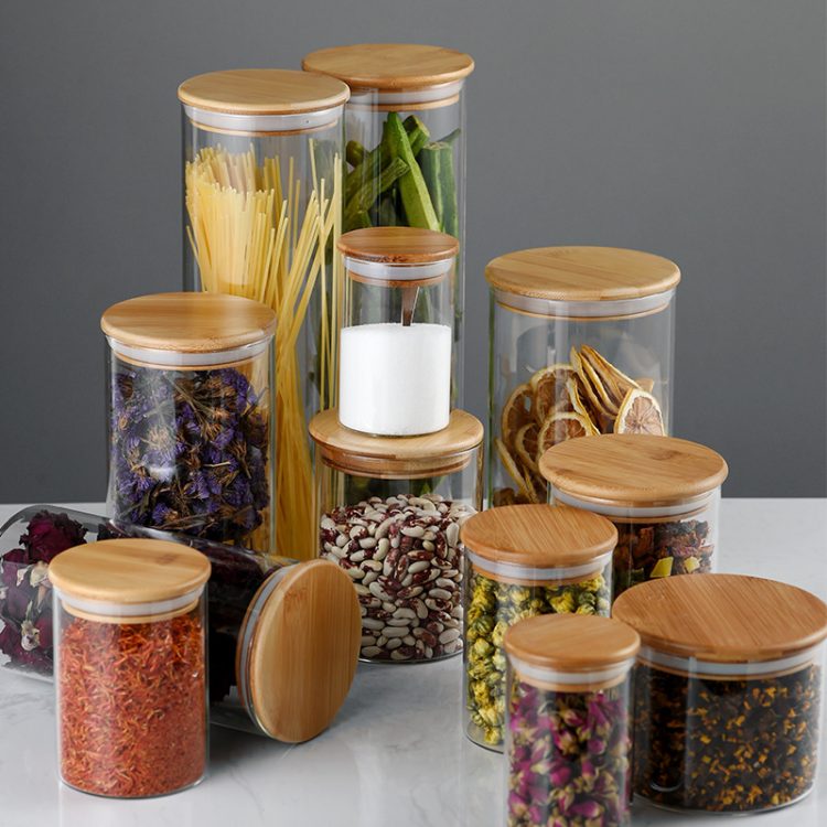 Customized capacity high borosilicate glass container food storage glass jars with wood lid