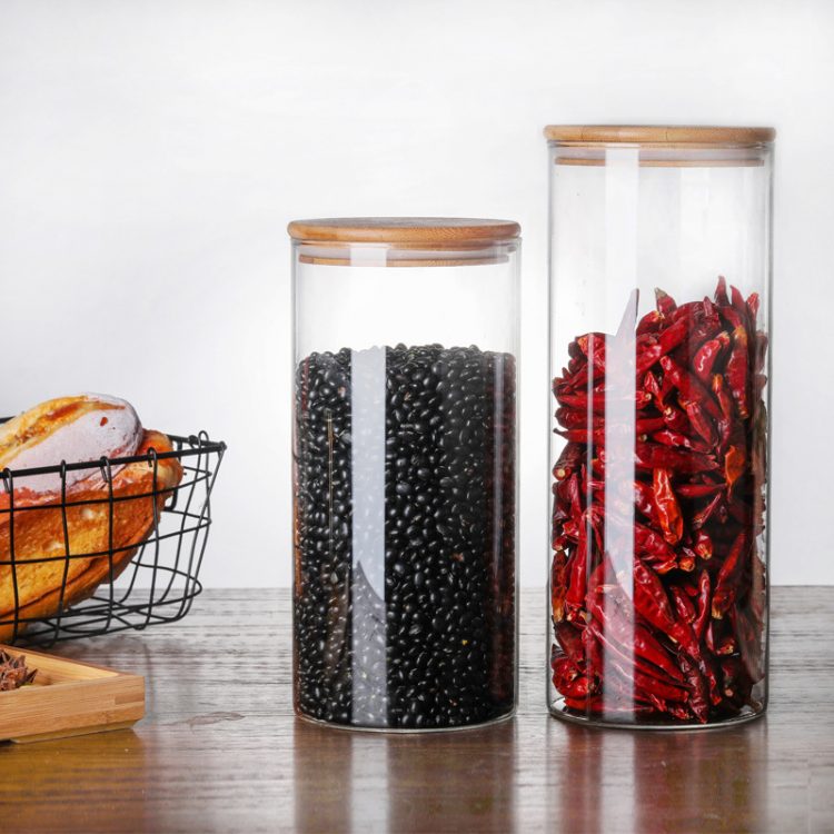 Customized capacity high borosilicate glass container food storage glass jars with wood lid