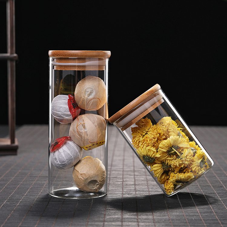 Customized capacity high borosilicate glass container food storage glass jars with wood lid