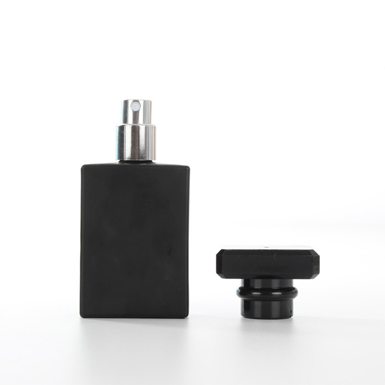 high quality 30ml 50ml black and clear square glass perfume bottle with spray cap