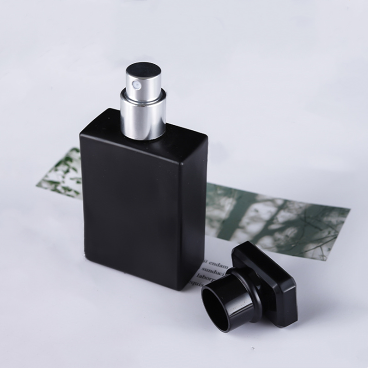 high quality 30ml 50ml black and clear square glass perfume bottle with spray cap