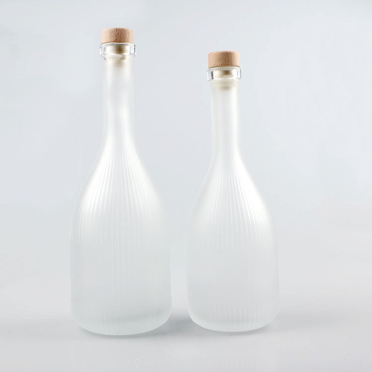 100ml 250ml 350ml 500ml Clear Frosted Empty Waxberry Wine Glass Bottles With Wooden Cork