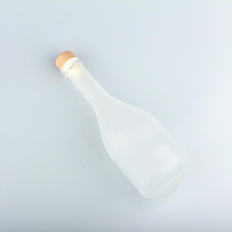 100ml 250ml 350ml 500ml Clear Frosted Empty Waxberry Wine Glass Bottles With Wooden Cork