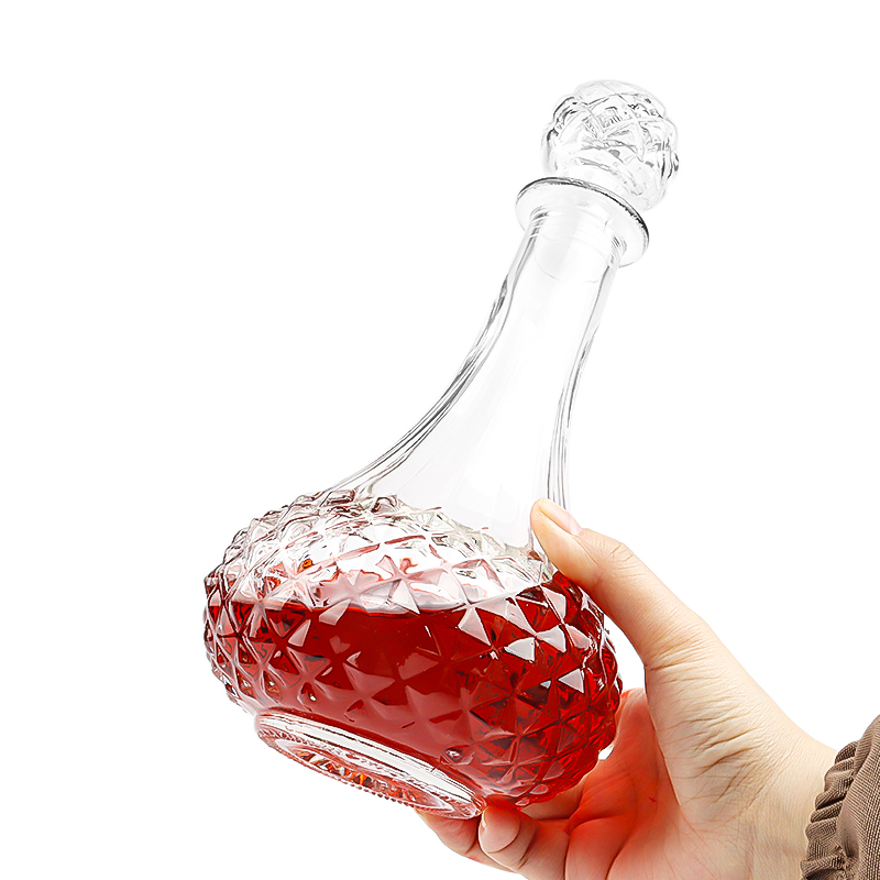 Luxury 500ml 800ml diamond glass decanter for wine and whisky with glass stopper