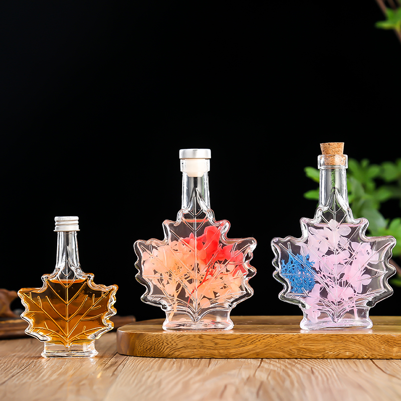 Maple Leaf Shaped 50ml 100ml Glass Wine Juice Bottle With Aluminum Cap Or Cork