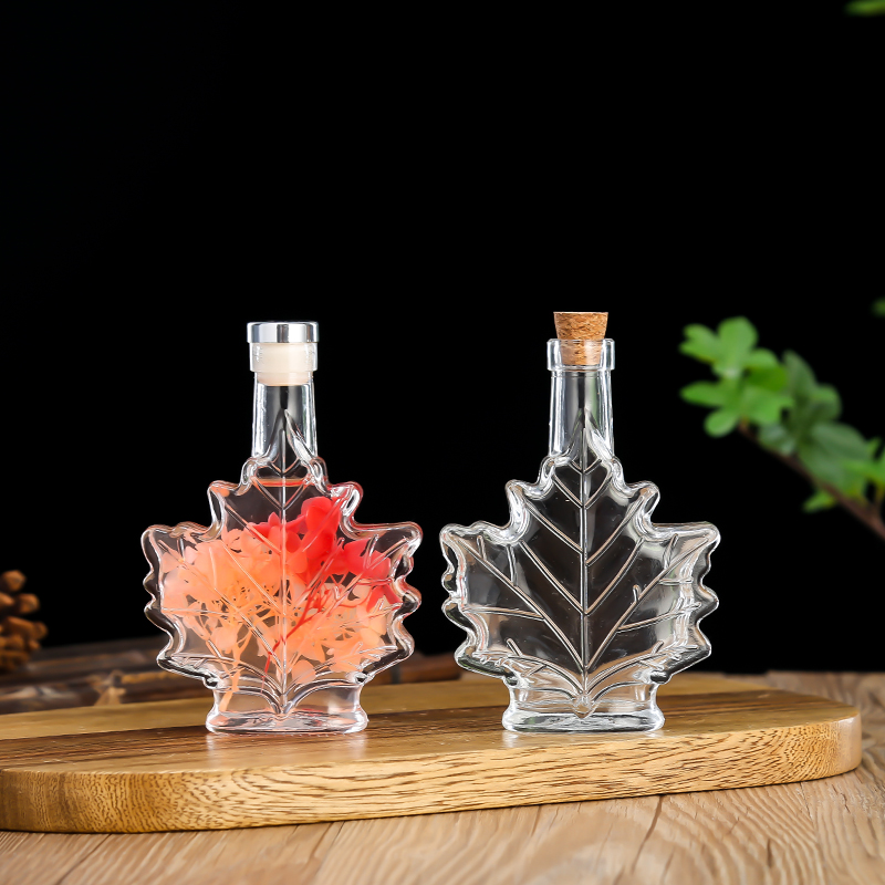 Maple Leaf Shaped 50ml 100ml Glass Wine Juice Bottle With Aluminum Cap Or Cork