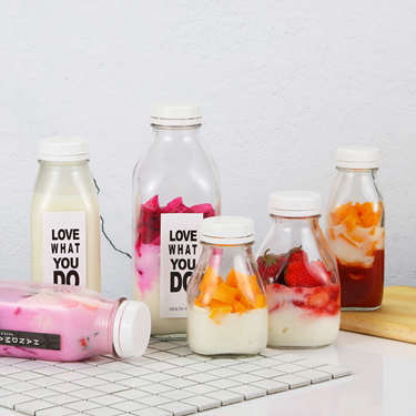 New beverage bottles 300ml 400ml 500ml 1000ml square glass milk tea juice bottles with anti-theft plastic cap