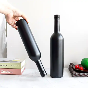 500ml 750ml Matte Frosted Black Colored High Quality Glass Wine Bottle with Cork Stopper