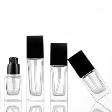 15ml 20ml 30ml 40ml Small Size Transparent Square Shape Cosmetic Packaging Glass Bottle Glass Skin Sreum Lotion Bottles with Lid