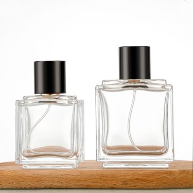 50ml 100ml High Quality Transparent Crystal Short Square Shape Glass Perfume Bottle With Spray Pump