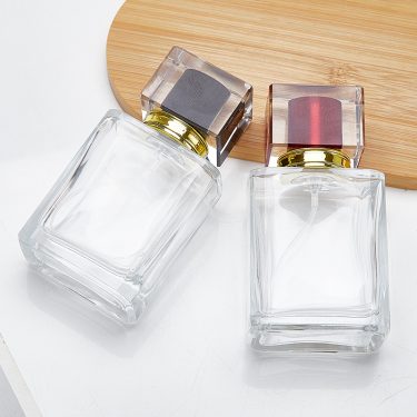 Luxury 30ml Square Shape Crystal Refillable Glass Perfume Bottle With Spray Pump