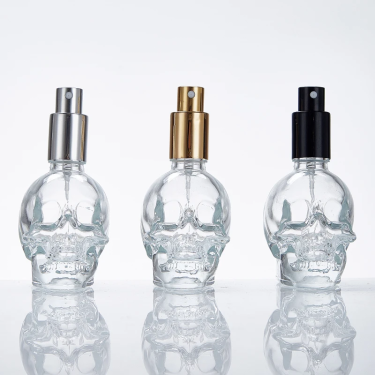 Fashionable Skull Shape 50ml Transparent Cosmetic Packaging Glass Spray Bottles Perfume Aroma Diffuser Glass Bottles