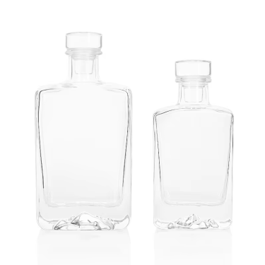 Wholesale High Quality Transparent Flat Square Shape New Design Thick Bottom Small Size 120ml 220ml Glass Wine Bottle for Wine Whisky Vodka with Cork