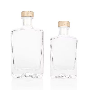 Wholesale High Quality Transparent Flat Square Shape New Design Thick Bottom Small Size 120ml 220ml Glass Wine Bottle for Wine Whisky Vodka with Cork