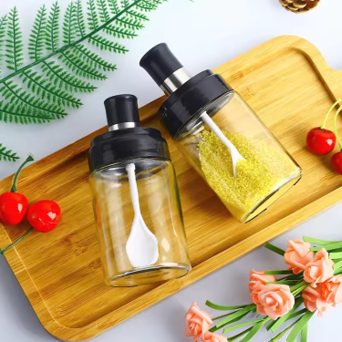 Wholesale 250ML Pepper Cruet Oil Bottle Spoon Cover Glass Honey Seasoning Bottle Moistureproof Kitchen Condiment Spice Jar