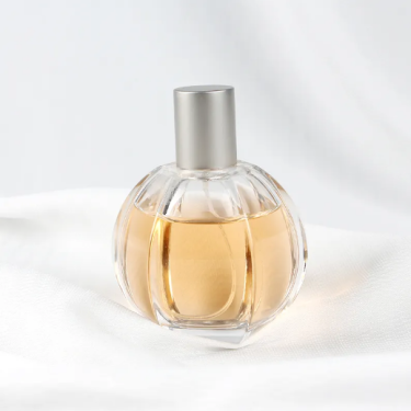 Glass perfume bottle Luxury new transparent press fine spray water replenishing spot empty bottle 100 ml Customizable