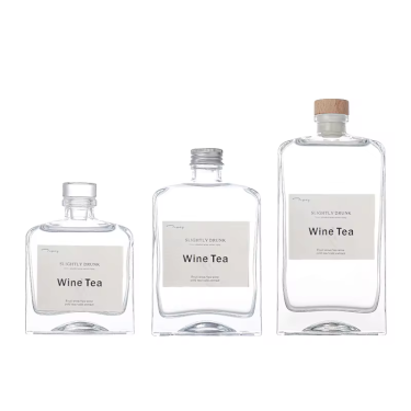 Wholesale high grade square flat glass bottles whisky vodka bottles clear empty high quality fruit wine beverage glass bottles