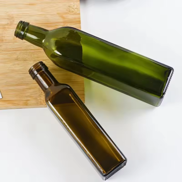 square green olive oli glass bottle