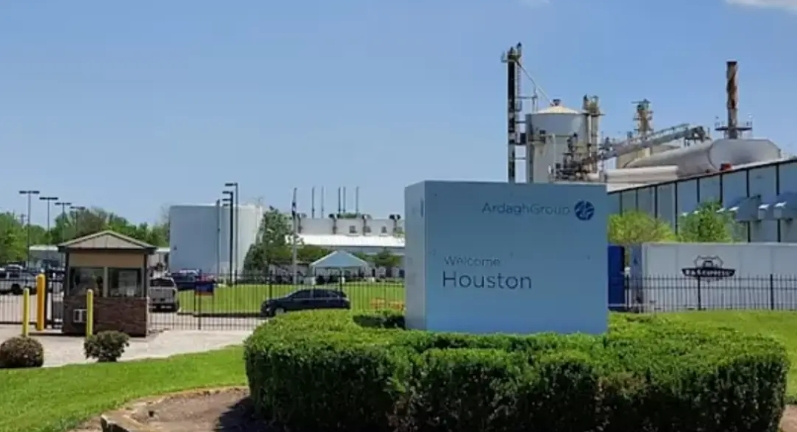 A wine bottle factory in the United States announces the closure of its Houston factory