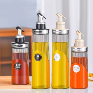 Wholesale Cooking Oil Glass Bottles Kitchen Seasoning Dispenser Bottle Soy Sauce Vinegar Bottle 400ml 600ml Olive Oil Dispenser Bottle With Spout