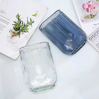 Wholesale Special Flat U shape Glass Flower Colorful Vase Tabletop Decorative Clear Glass Vase For Home Daily Use