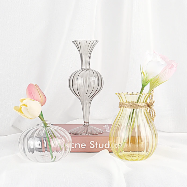 Hot Sale Custom Color Transparent Art Deco Style Glass Vase Modern Flower Room Decoration Art Colored Small Vase Wedding Decor Hydroponic Plants