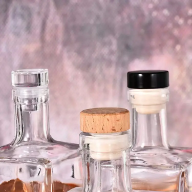 Wholesale Clear Square Shape Brandy Whisky Vodka Liquor Wine Glass Bottle With Cork