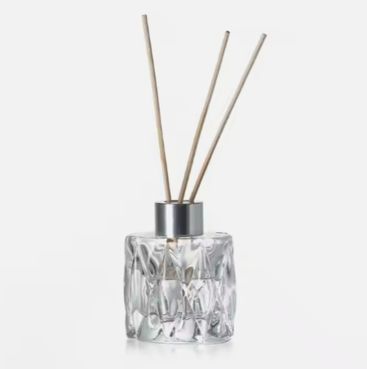 Unique style 100ml clear glass aroma reed perfume diffuser bottle with screw lid