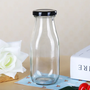 Wholesale Clear Empty 200ml to 1000ml Yogurt Juice Milk Glass Bottles With Screw Lid