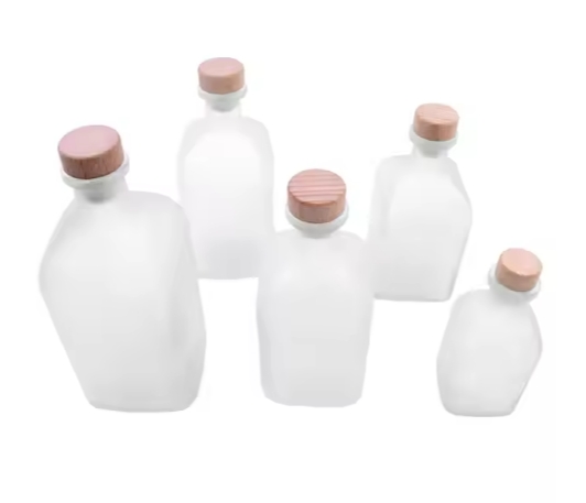 Frosted glass bottle: the perfect combination of unique charm and practical value