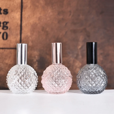 Luxury Diamond Embossed Ball Shape Spray Glass Empty Perfume Pump Bottle