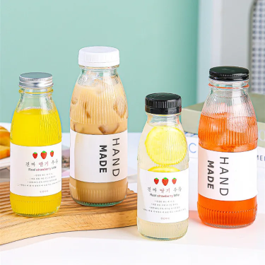 Wholesale 300ml 500ml Vertical Striped Fruit Juice Tea Water Glass Drink Bottles